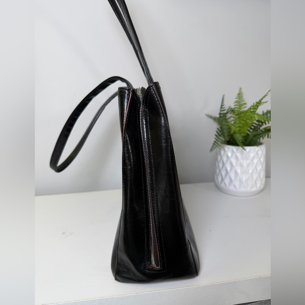 HOBO Morena Black Leather Shoulder Tote with Front Zip - Picture 5 of 11